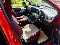 USED 2009 09 CITROEN BERLINGO 1.6 MULTISPACE VTR 16V 5d 90 BHP // NOW WITH NEW CLUTCH///RARE PETROL MODAL//ONLY 2 OWNERS//NEW CAMBELT WATERPUMP RENEWED BY US RARE PETROL MODAL//ONLY 2 OWNERS//NEW CAMBELT WATERPUMP//CV JOINT//SERVICE JUST COMPLETED BY US/// // NOW WITH NEW CLUTCH///RARE PETROL MODAL//ONLY 2 OWNERS//NEW CAMBELT WATERPUMP RENEWED BY U/