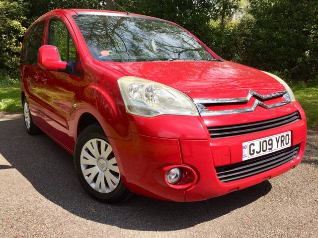 2009 09 Citroen Berlingo 1.6 MULTISPACE VTR 16V 5d 90 BHP // NOW WITH NEW CLUTCH///RARE PETROL MODAL//ONLY 2 OWNERS//NEW CAMBELT WATERPUMP RENEWED BY US