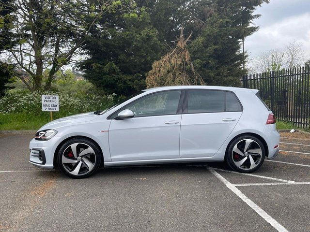 View our VOLKSWAGEN GOLF