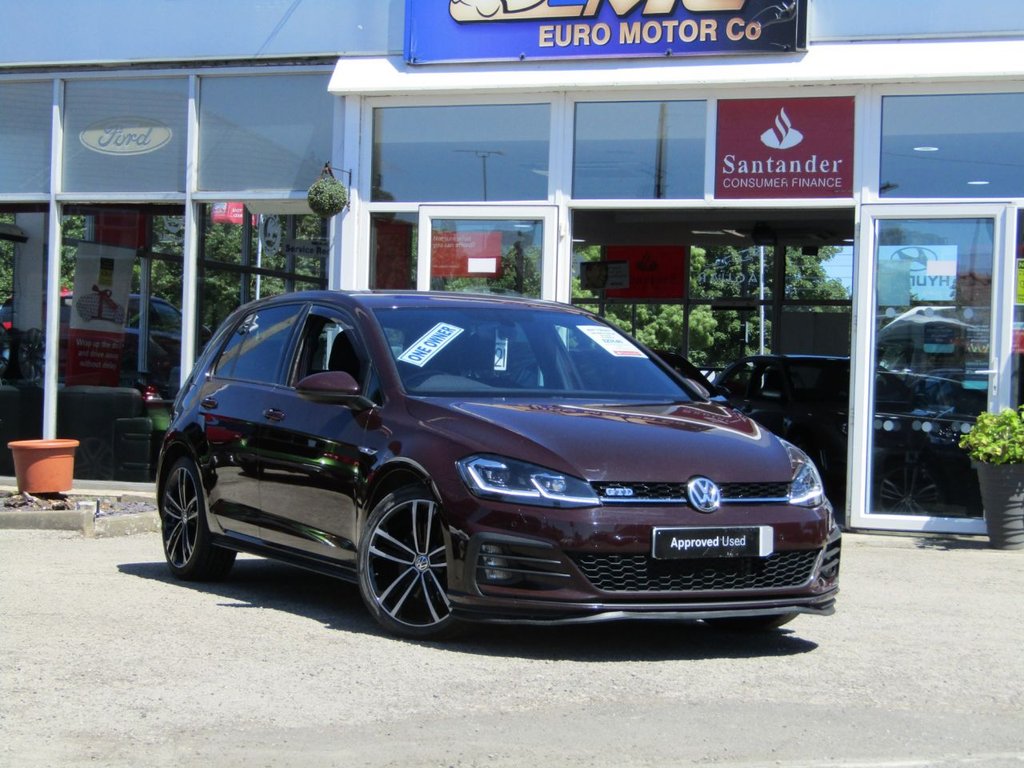 View our VOLKSWAGEN GOLF