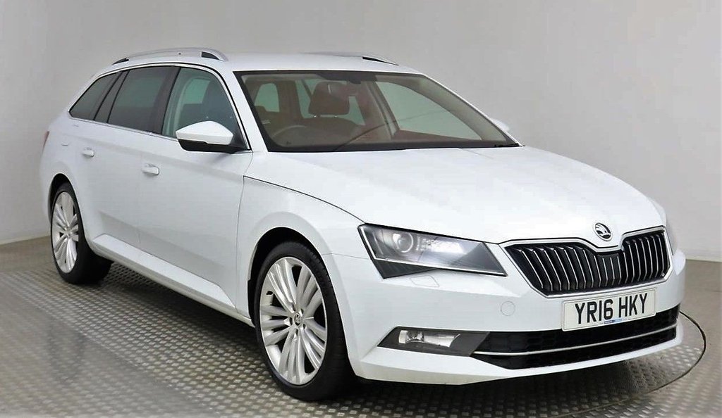 View our SKODA SUPERB
