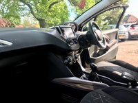 USED 2014 14 PEUGEOT 2008 1.2 ACTIVE 5d 82 BHP GREAT VALUE LOW MILEAGE WITH FULL SERVICE HISTORY !