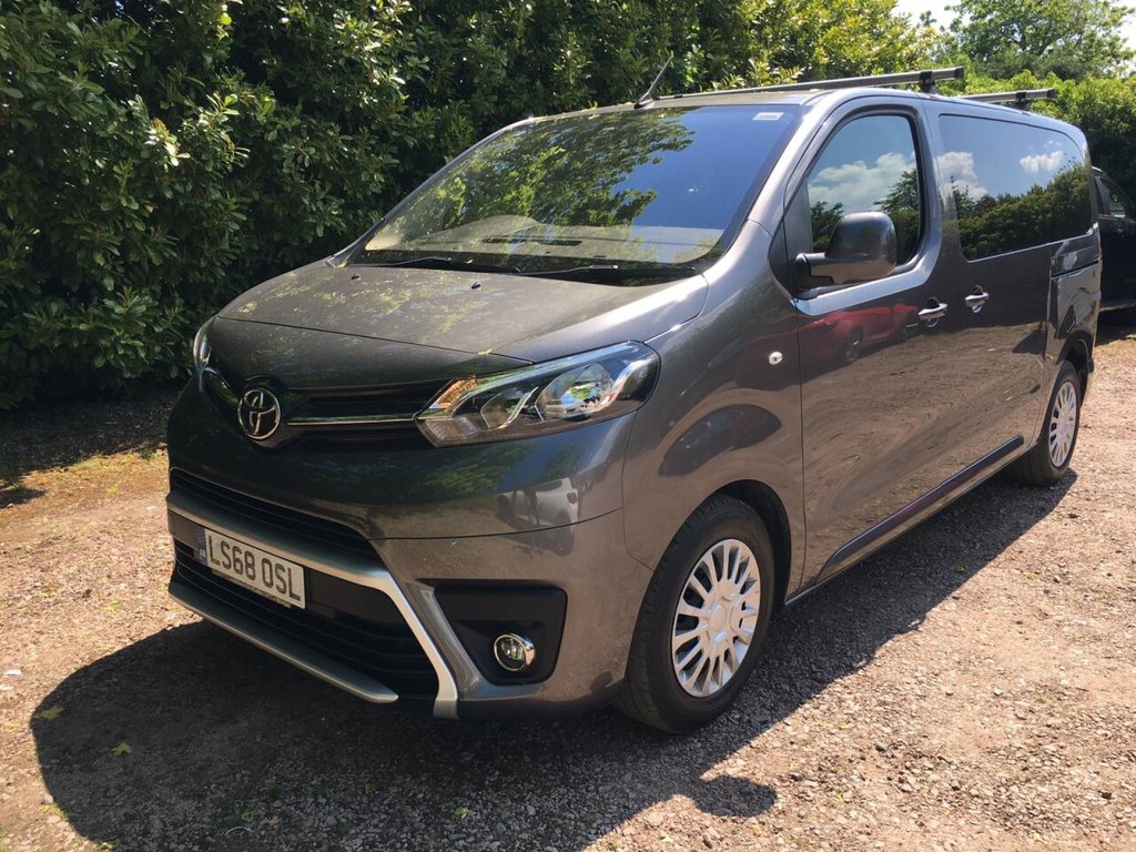 View our TOYOTA PROACE VERSO