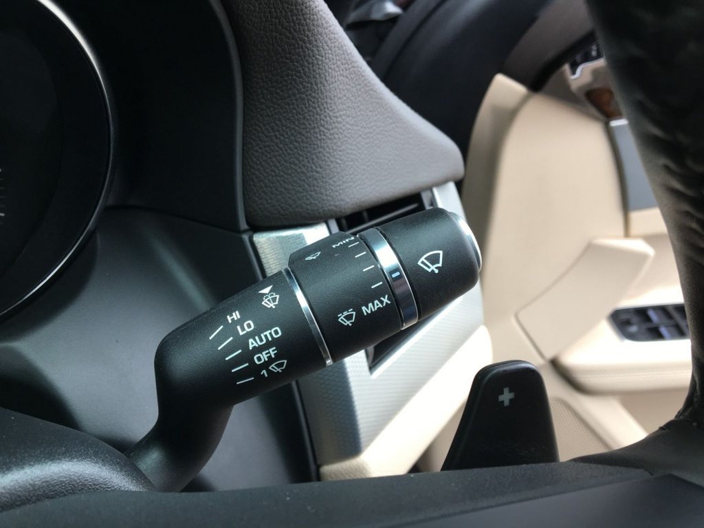 USED 2018 18 JAGUAR XF 2.0 D PRESTIGE 4d 161 BHP 