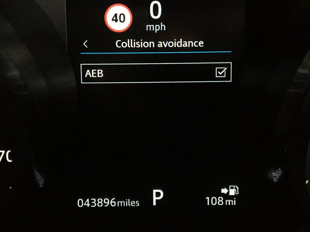 USED 2018 18 JAGUAR XF 2.0 D PRESTIGE 4d 161 BHP 