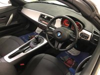 USED 2005 55 BMW Z4 2.0 Z4 SE ROADSTER 2d 148 BHP ** 1 OWNER * 20K MILES ONLY *  FRESH MOT  * 2 KEYS *  HEATED  FRONT SEATS * PARKING SENSORS *