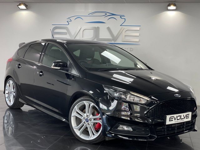 2015 P Ford Focus 2.0 ST-3 5d 247 BHP
