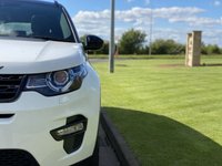USED 2016 16 LAND ROVER DISCOVERY SPORT 2.0 TD4 HSE BLACK 5d 180 BHP 4WD AUTO 7 SEATER 7 Seater Pan Roof Memory Seats