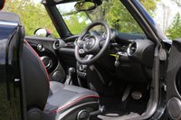 USED 2015 15 MINI CONVERTIBLE 1.6 JOHN COOPER WORKS 2d 208 BHP CHILI, NAV, H/K, AUTO, BIXENON