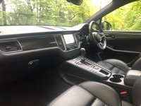 USED 2016 66 PORSCHE MACAN 3.6 TURBO PDK 5d 400 BHP PAN ROOF+BOSE+CARBON PACK+MEM SEATS