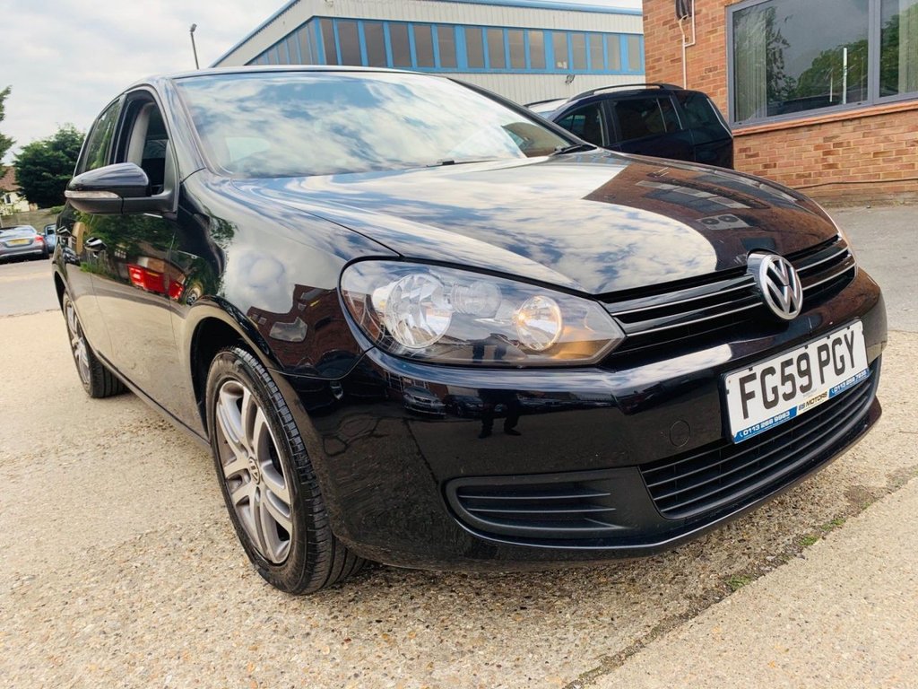 View our VOLKSWAGEN GOLF