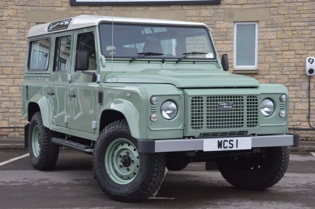View our LAND ROVER DEFENDER