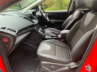 USED 2015 65 FORD KUGA 1.5 TITANIUM 5d 148 BHP KUGA 1.5 ECOBOOST - 2 FORMER KEEPERS HAVING COVERED ONLY 21,291 MILES FROM BRAND NEW !!! SERVICE HISTORY - GREAT MULTI PURPOSE VEHICLE