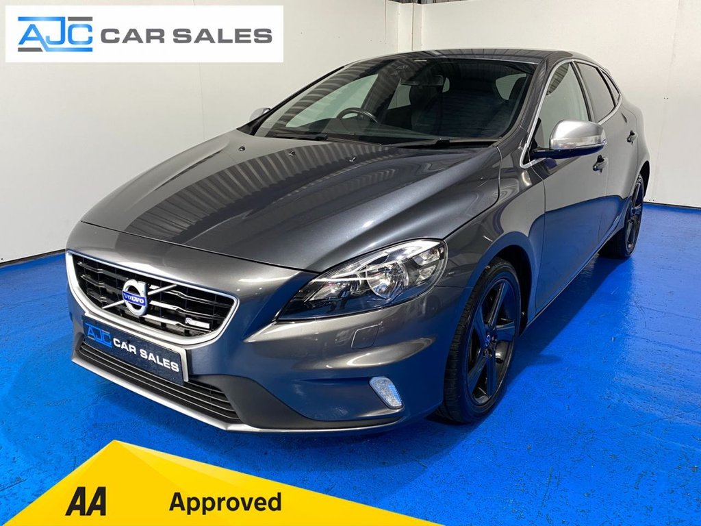 View our VOLVO V40