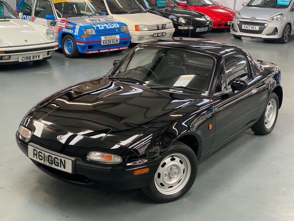 View our MAZDA MX-5