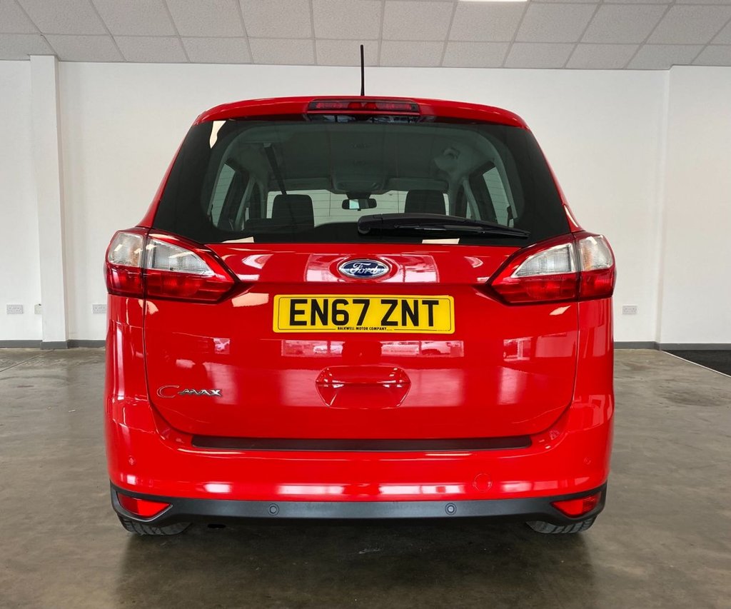 18 Ford Grand C Max Zetec Tdci 13 000