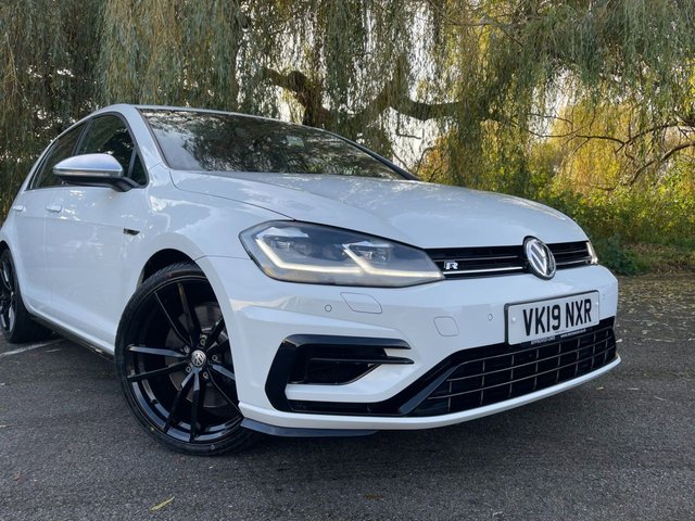 View our VOLKSWAGEN GOLF