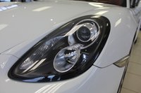 USED 2012 62 PORSCHE BOXSTER 3.4 24V S PDK 2d AUTO 315 BHP FINISHED IN STUNNING WHITE, WITH BEAUTIFULLY CONTRASTING RED ROOF AND FULL RED LEATHER SPORTS SEATS AND UPHOLSTERY + THOUSANDS OF POUNDS OF ADDITIONAL SPECIFICATION + IMPECCABLE SERVICED AND COMES WITH A FULLY DOCUMENTED PORSCHE SERVICE HISTORY + SATELLITE NAVIGATION + PDK DUAL CLUTCH AUTO +  BLUETOOTH CONNECTIVITY + SPORT EXHAUST SYSTEM + BOSE SURROUND SOUND SPEAKER SYSTEM + PORSCHE COMMUNICATION MANAGEMENT + 2-ZONE CLIMATE CONTROL + AUTOMATIC XENON HEADLIGHTS + CRUISE CONTROL + ECO STOP/START