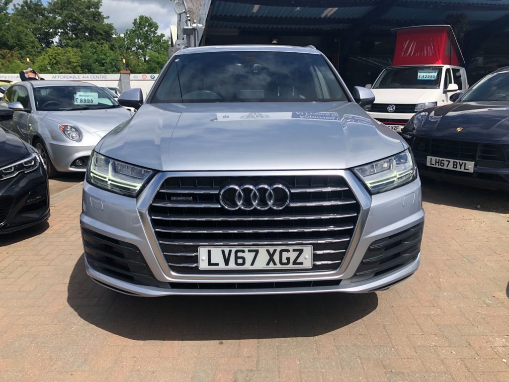 View our AUDI Q7