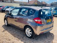 USED 2013 62 HONDA JAZZ 1.3 I-VTEC ES 5d 98 BHP Titanium Metallic Paint + Air Con & Service History