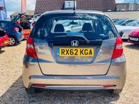 USED 2013 62 HONDA JAZZ 1.3 I-VTEC ES 5d 98 BHP Titanium Metallic Paint + Air Con & Service History