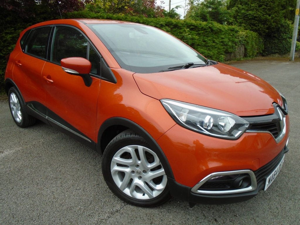 View our RENAULT CAPTUR