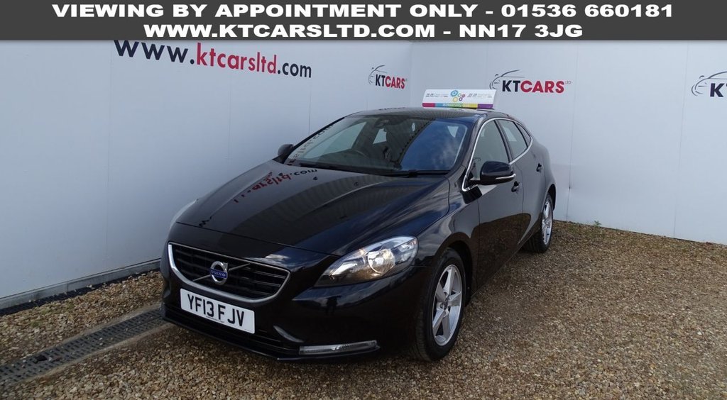 View our VOLVO V40