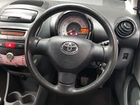 USED 2011 61 TOYOTA AYGO 1.0 VVT-I GO 3d 67 BHP TOM TOM SAT NAV