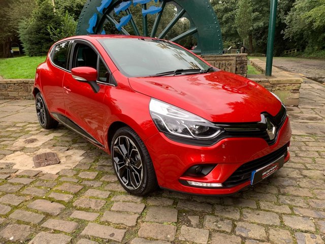 2019 69 Renault Clio 0.9 ICONIC TCE 5d 89 BHP