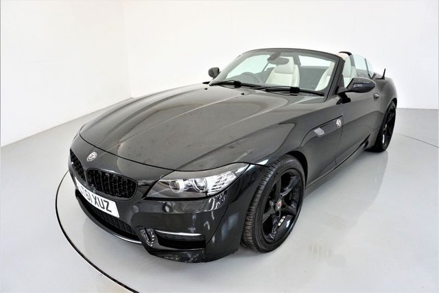 2011 61 BMW Z4 3.0 Z4 SDRIVE35IS ROADSTER 2d AUTO-2 OWNER CAR-HEATED ALPINE WHITE DAKOTA LEATHER-CRUISE CONTROL-ELECTRIC MEMORY SEAT-PARKING SENSORS-AIR CONDITIONING
