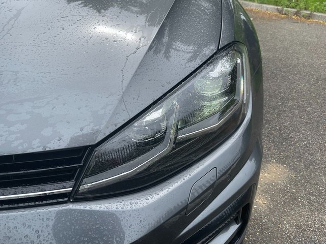 View our VOLKSWAGEN GOLF