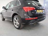 USED 2011 61 AUDI Q5 2.0 TDI QUATTRO S LINE SPECIAL EDITION 5d 141 BHP THIS AUDI Q5 S LINE IN BLACK PEARL EFFECT FINISH WITH FACTORY FITTED EXTRAS OF TECHNOLOGY PACK