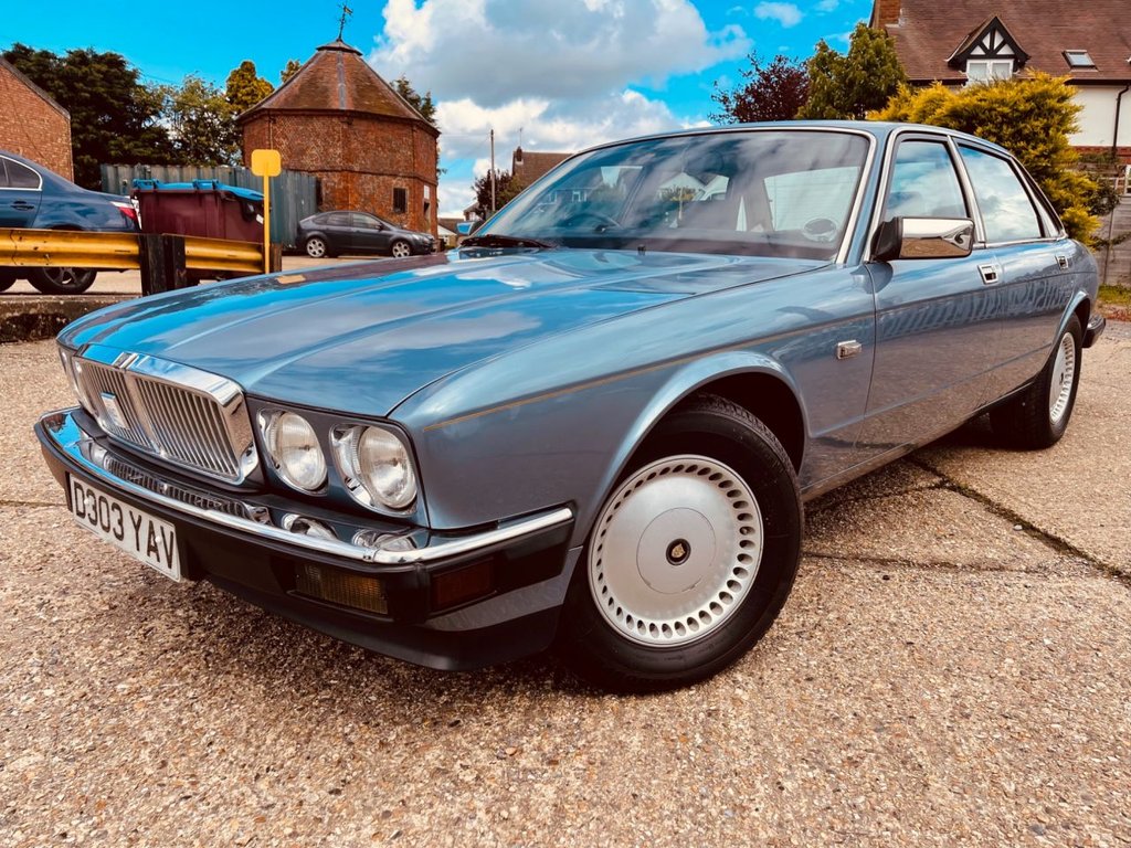 View our JAGUAR XJ6