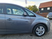 USED 2012 62 HYUNDAI IX20 1.6 STYLE CRDI  5d 113 BHP TAX &pound;30/steering mounted Bluetooth