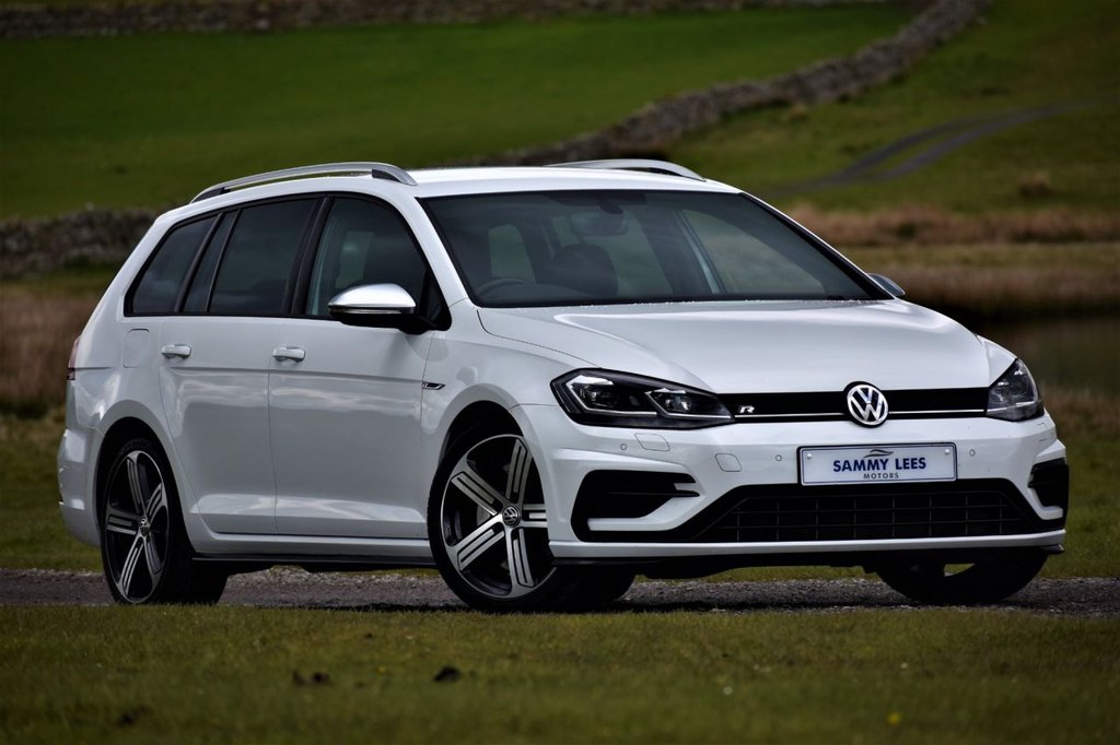 View our VOLKSWAGEN GOLF