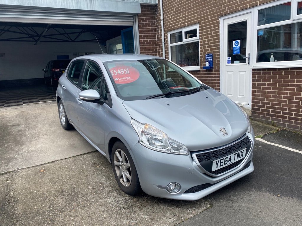 View our PEUGEOT 208
