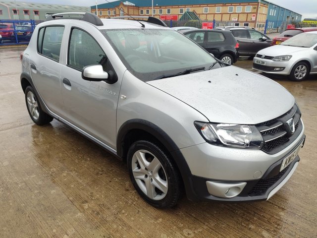 2015 15 DACIA SANDERO STEPWAY 1.5 LAUREATE DCI 5d 5 RECORDS OF SERVICE HISTORY | £20 ROAD TAX