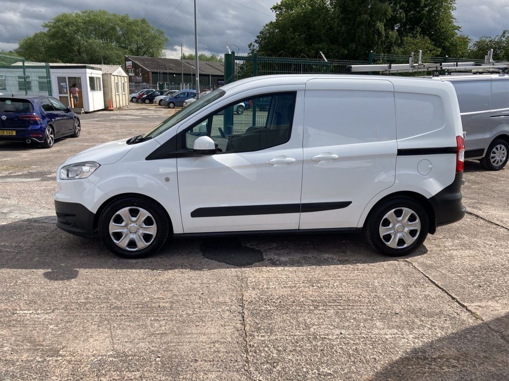View our FORD TRANSIT COURIER
