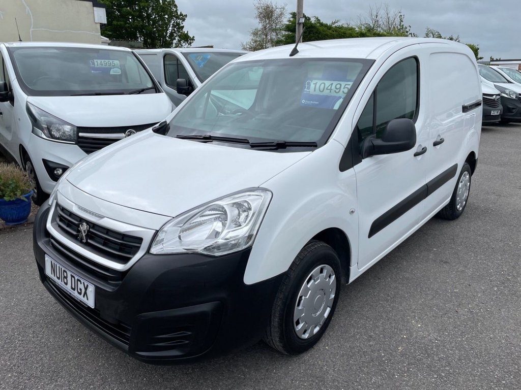 View our PEUGEOT PARTNER