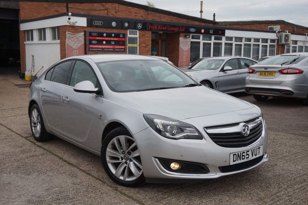 View our VAUXHALL INSIGNIA