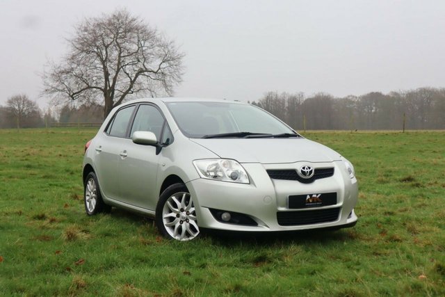 2007 57 Toyota Auris 1.6 TR VVT-I MM 5d 122 BHP