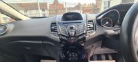 USED 2015 15 FORD FIESTA 1.0 ZETEC 5d 99 BHP 