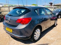 USED 2012 62 VAUXHALL ASTRA 1.4 EXCLUSIV 5d 98 BHP Front & Rear Parking Sensors + Air Con