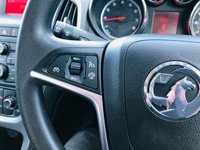 USED 2012 62 VAUXHALL ASTRA 1.4 EXCLUSIV 5d 98 BHP Front & Rear Parking Sensors + Air Con
