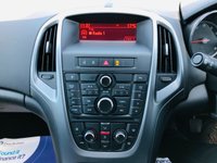 USED 2012 62 VAUXHALL ASTRA 1.4 EXCLUSIV 5d 98 BHP Front & Rear Parking Sensors + Air Con
