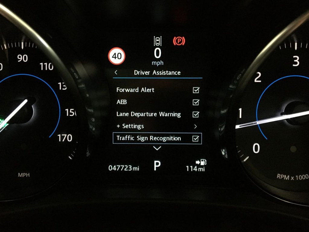 USED 2016 66 JAGUAR XE 2.0 R-SPORT AWD 4d 178 BHP 