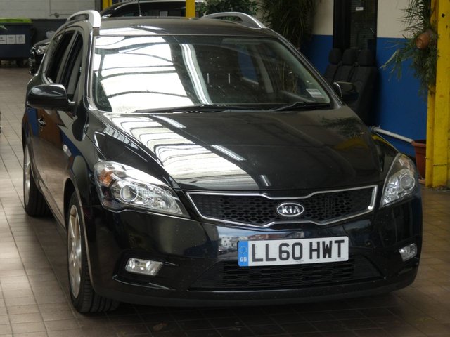 2011 60 Kia Ceed 1.6 CRDI 3 SW 5d 114 BHP