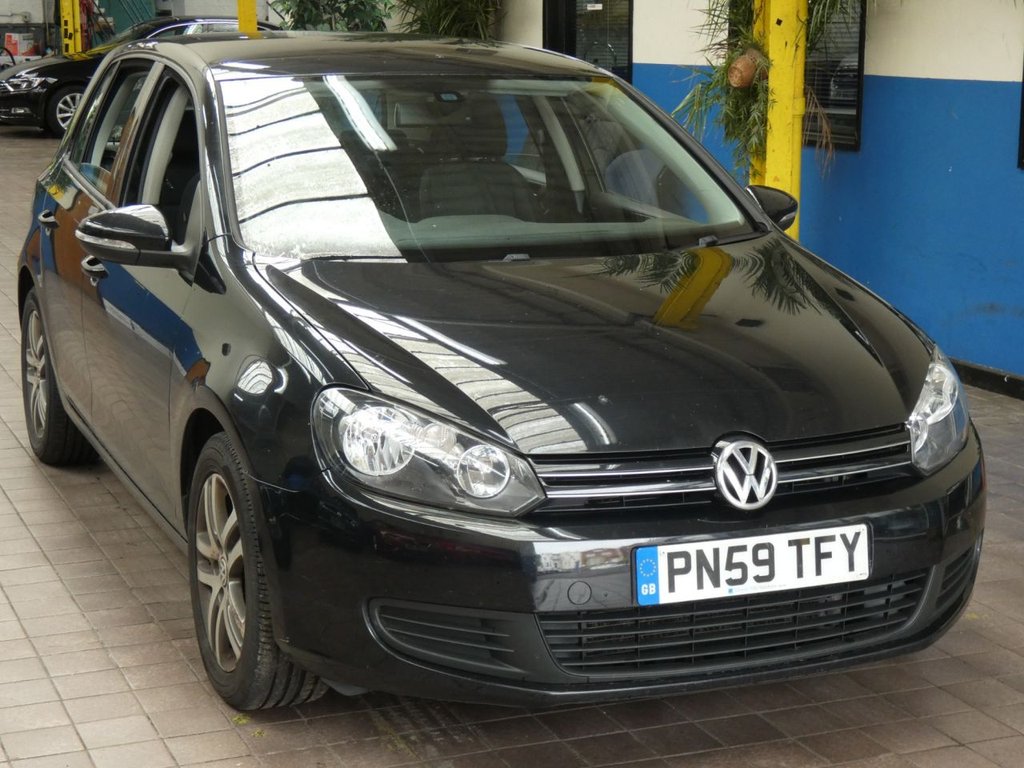 View our VOLKSWAGEN GOLF