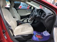 USED 2012 62 VOLVO V40 1.6 T4 SE LUX NAV 5d 177 BHP FSH Top Spec With Heated Leather