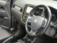 USED 2013 63 MITSUBISHI OUTLANDER 2.3 DI-D GX 4 5d 147 BHP 4x4 7 SEATS SUNROOF FULL LEATHER HEATED SEATS SAT NAV REAR VIEW CAMERA